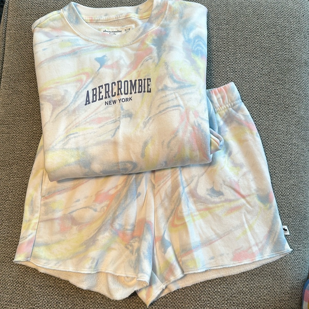 A&F girls matching set